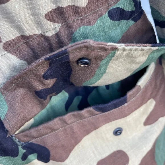 Men's Size Medium Regular U.S. Air Force Issue Woodland Camouflage Field Jacket - Picture 10 of 16